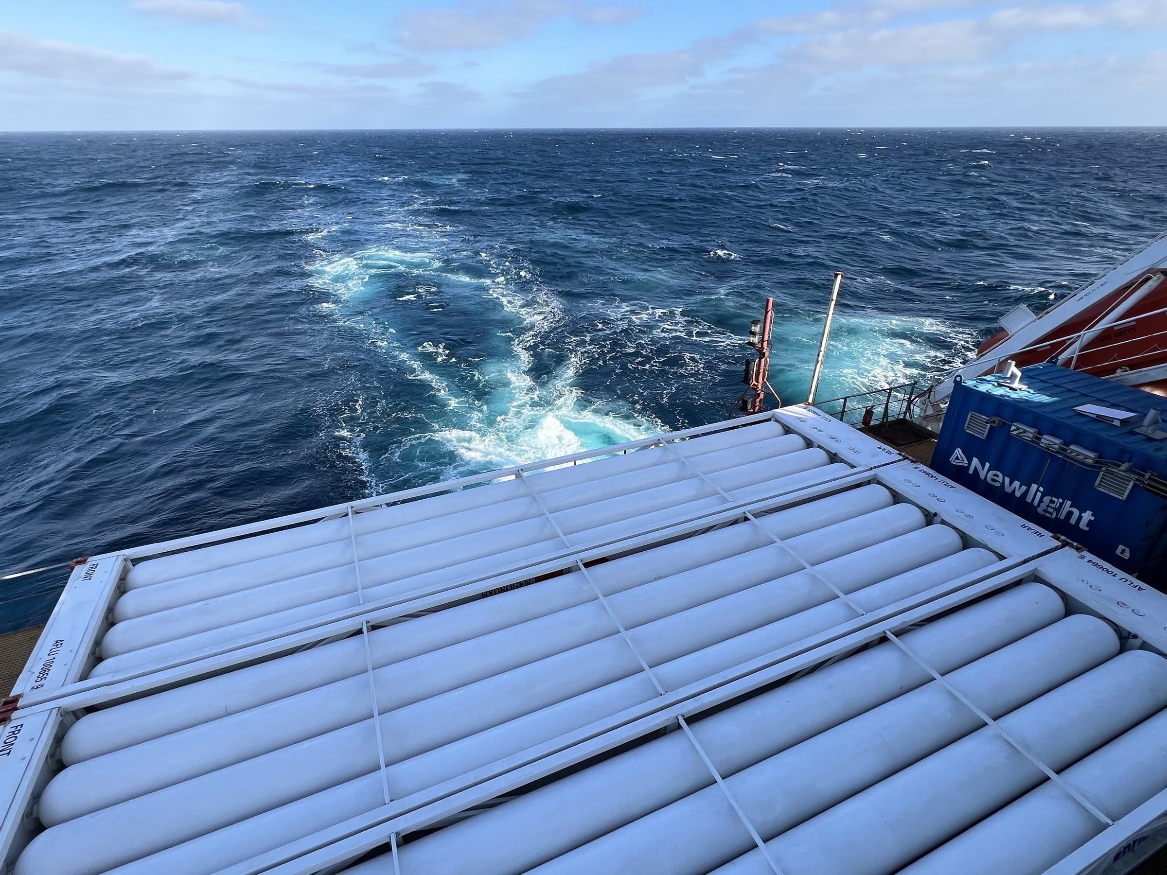 Newlight hydrogen storage installed on deck during commercial vessel operations